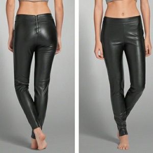 Abercrombie and Fitch Vegan Leather Leggings sz 00